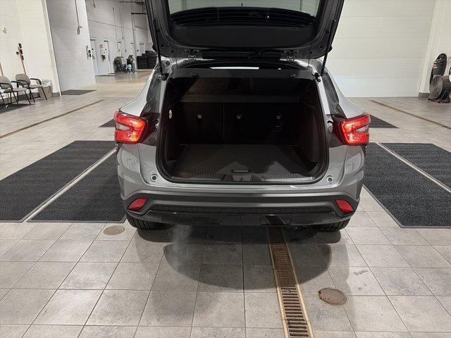 new 2026 Chevrolet Trax car, priced at $28,295