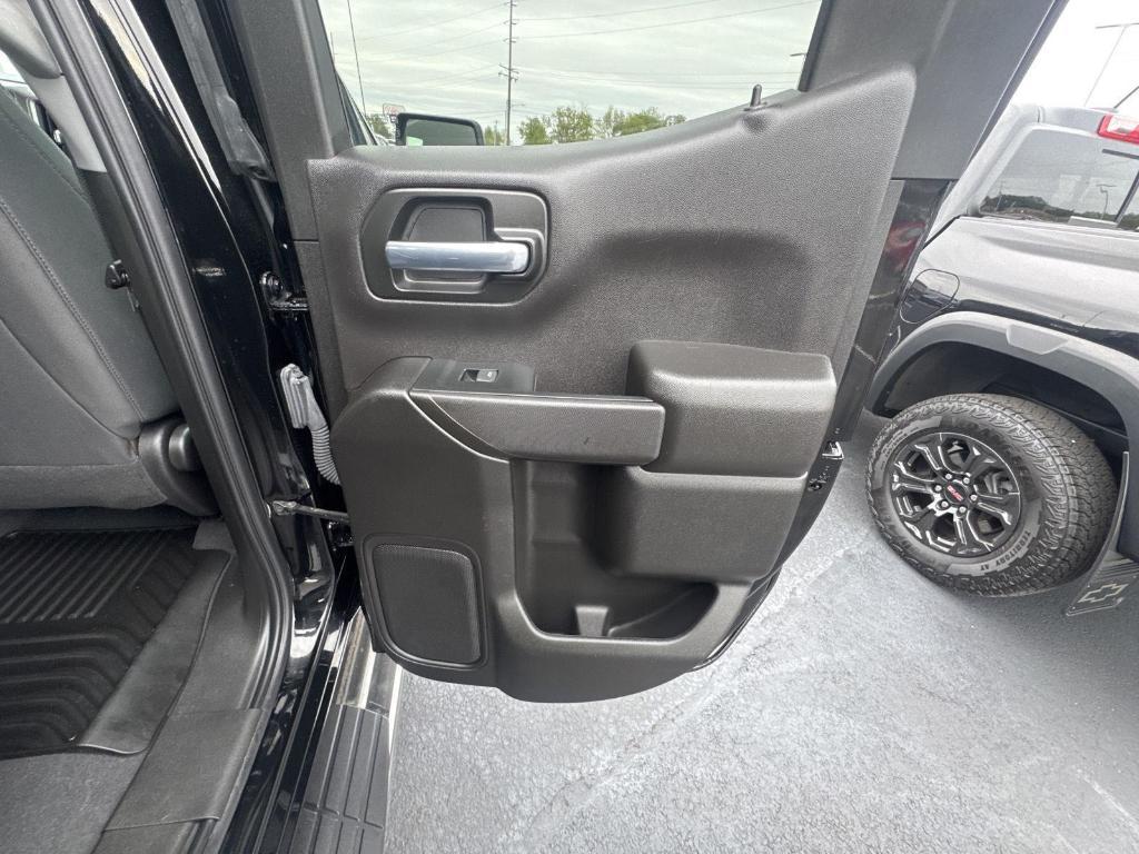 used 2023 GMC Sierra 1500 car, priced at $39,907