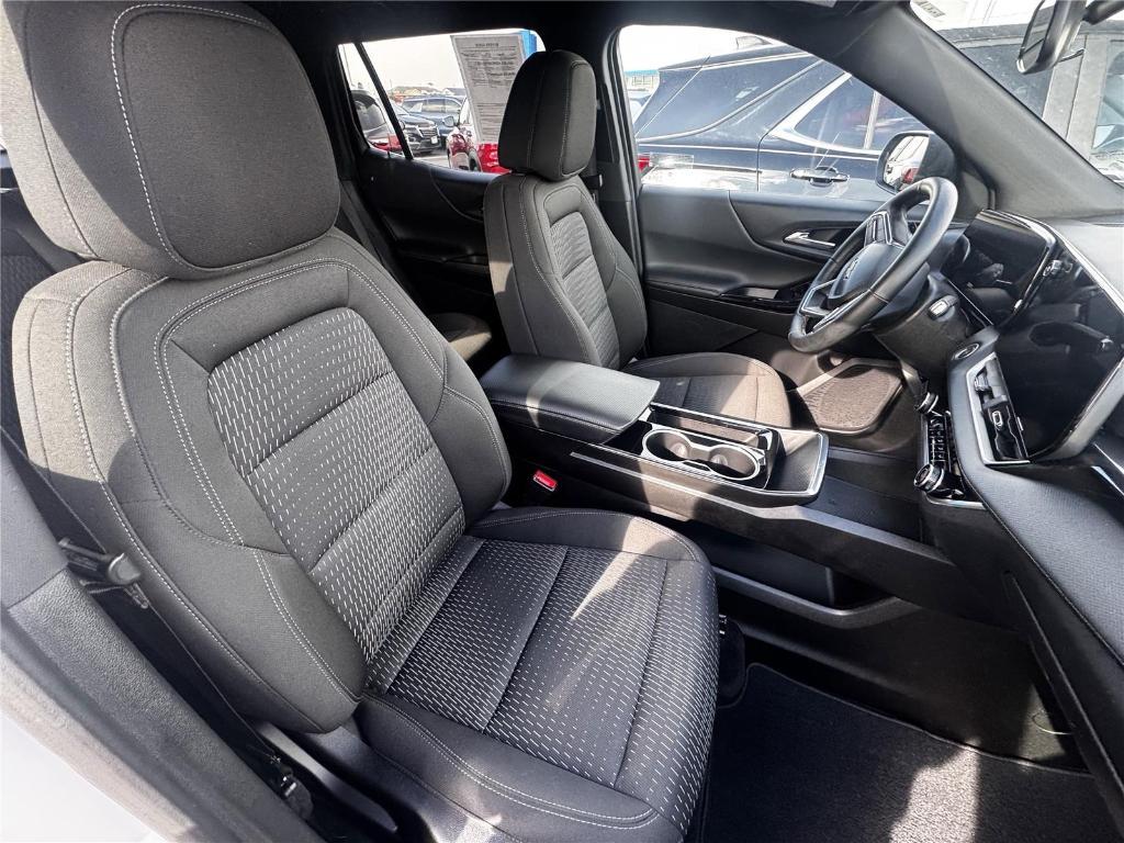 used 2025 Chevrolet Equinox car, priced at $24,407
