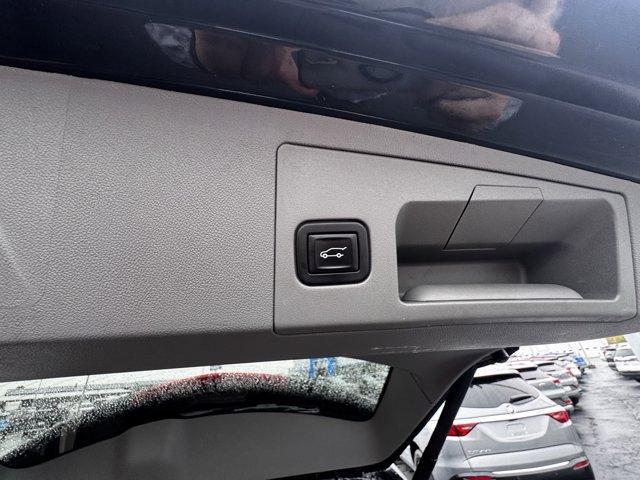 used 2023 Cadillac XT5 car, priced at $33,995