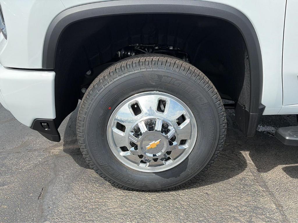 new 2026 Chevrolet Silverado 3500 car, priced at $91,027
