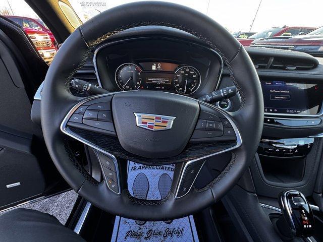 used 2025 Cadillac XT5 car, priced at $44,495