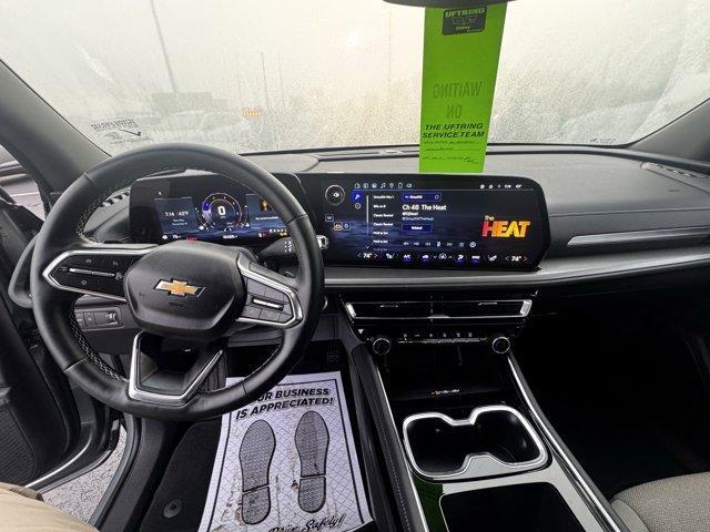 used 2025 Chevrolet Traverse car, priced at $35,275