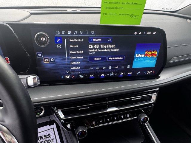 used 2025 Chevrolet Traverse car, priced at $35,275