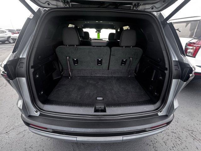 used 2025 Chevrolet Traverse car, priced at $35,275