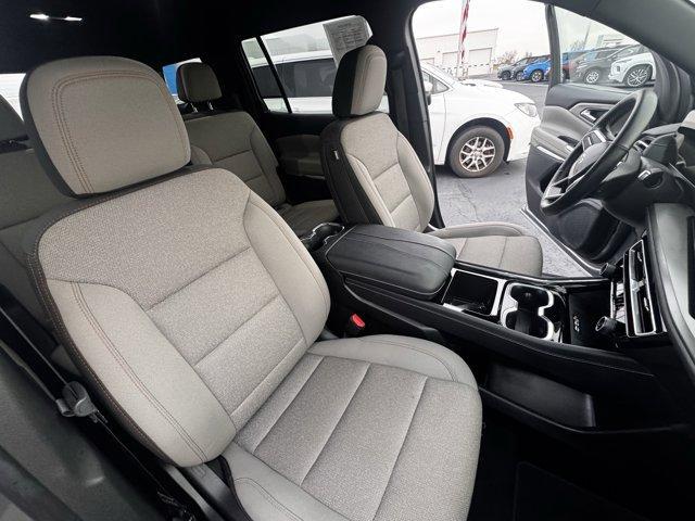 used 2025 Chevrolet Traverse car, priced at $35,275