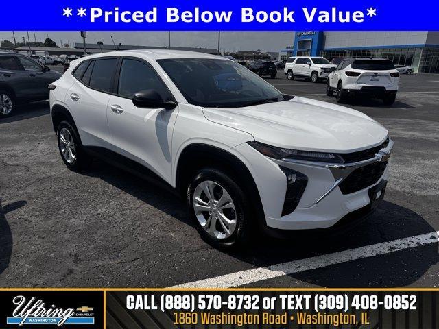 used 2025 Chevrolet Trax car, priced at $20,565