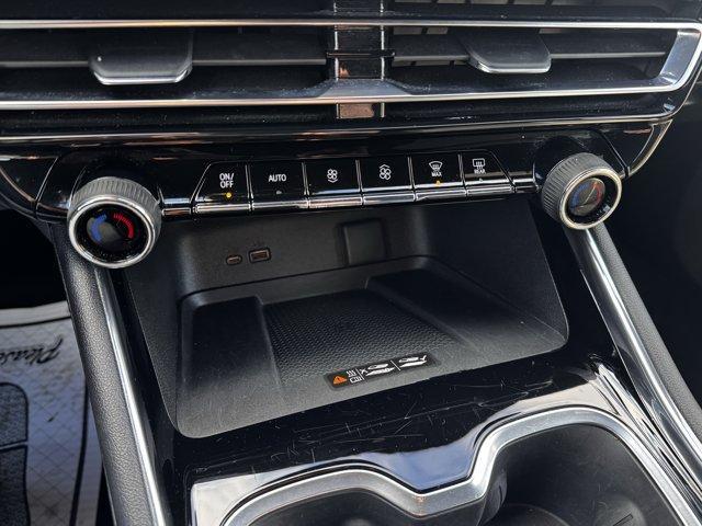 used 2025 Chevrolet Traverse car, priced at $36,735