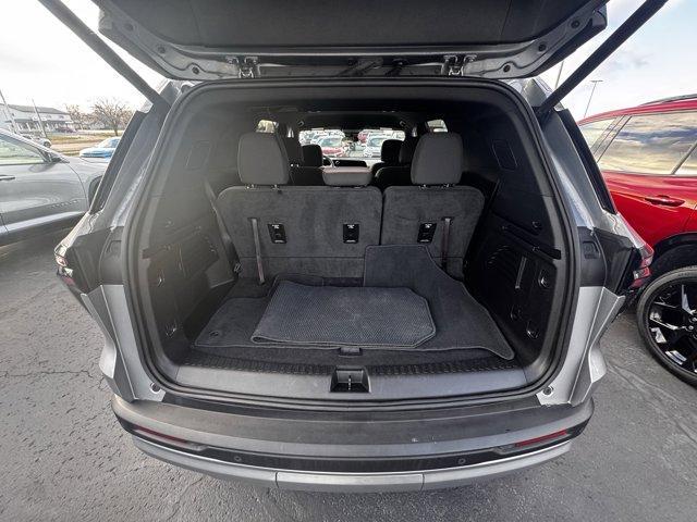 used 2025 Chevrolet Traverse car, priced at $36,735