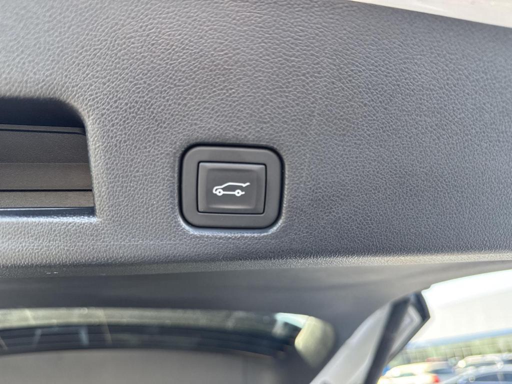 used 2025 Buick Enclave car, priced at $50,107