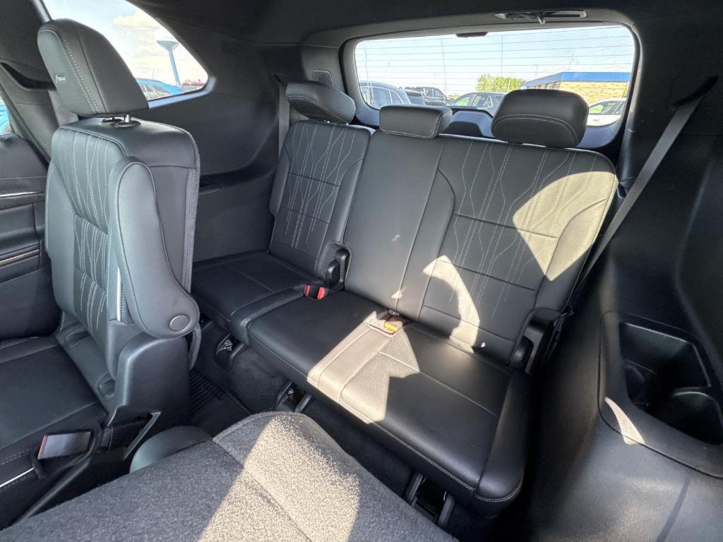 used 2025 Buick Enclave car, priced at $50,107