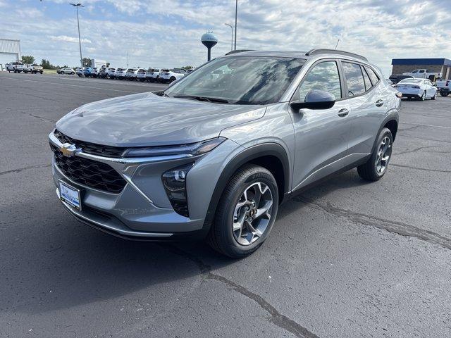 new 2025 Chevrolet Trax car, priced at $23,550