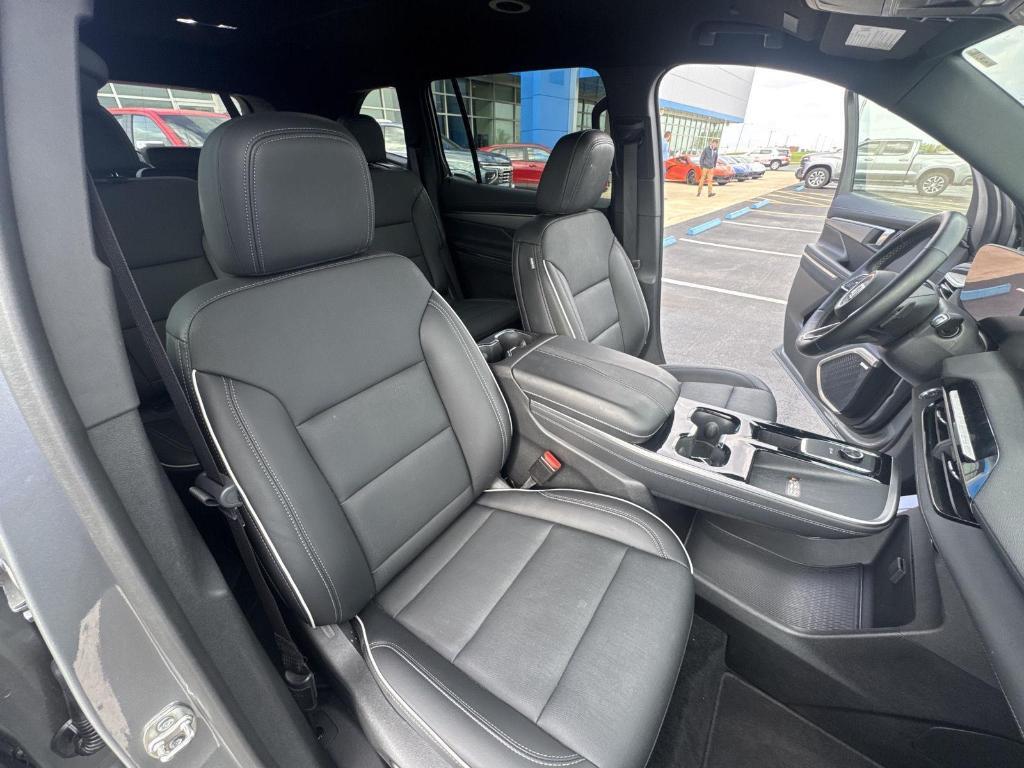 used 2025 Buick Enclave car, priced at $37,807