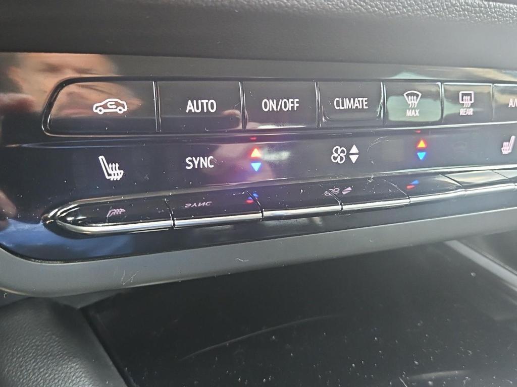 used 2023 Buick Envision car, priced at $28,402