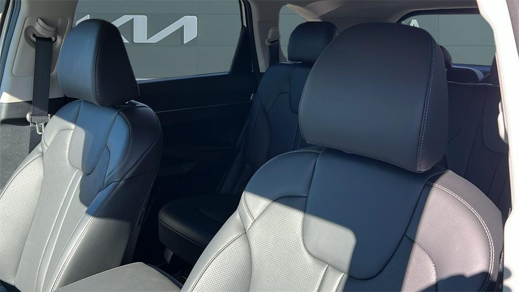 new 2026 Kia Sorento car, priced at $37,460