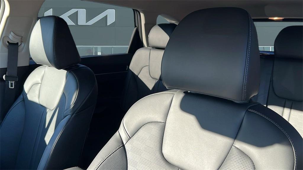 new 2026 Kia Sorento car, priced at $36,965