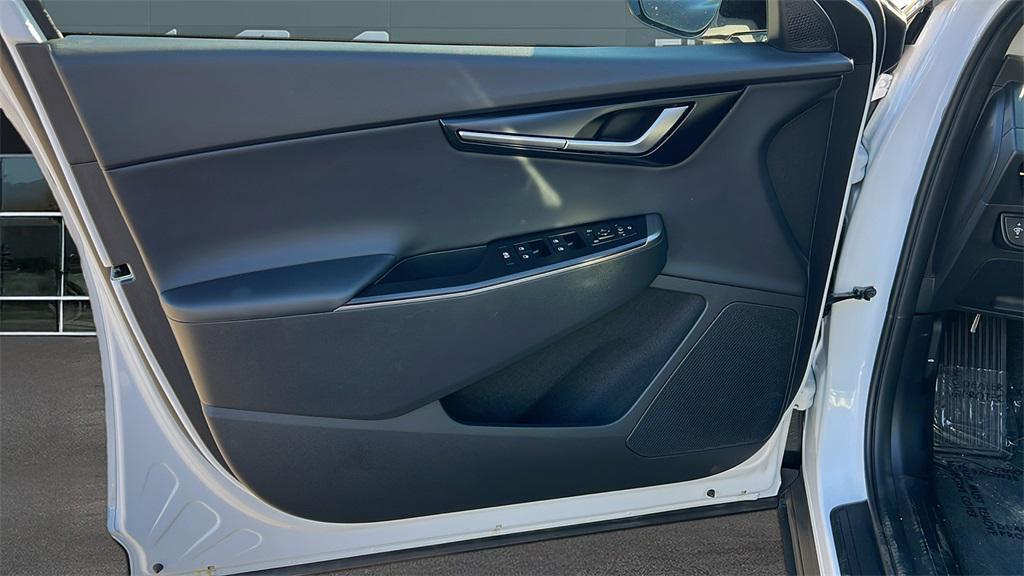 new 2025 Kia EV6 car, priced at $48,595