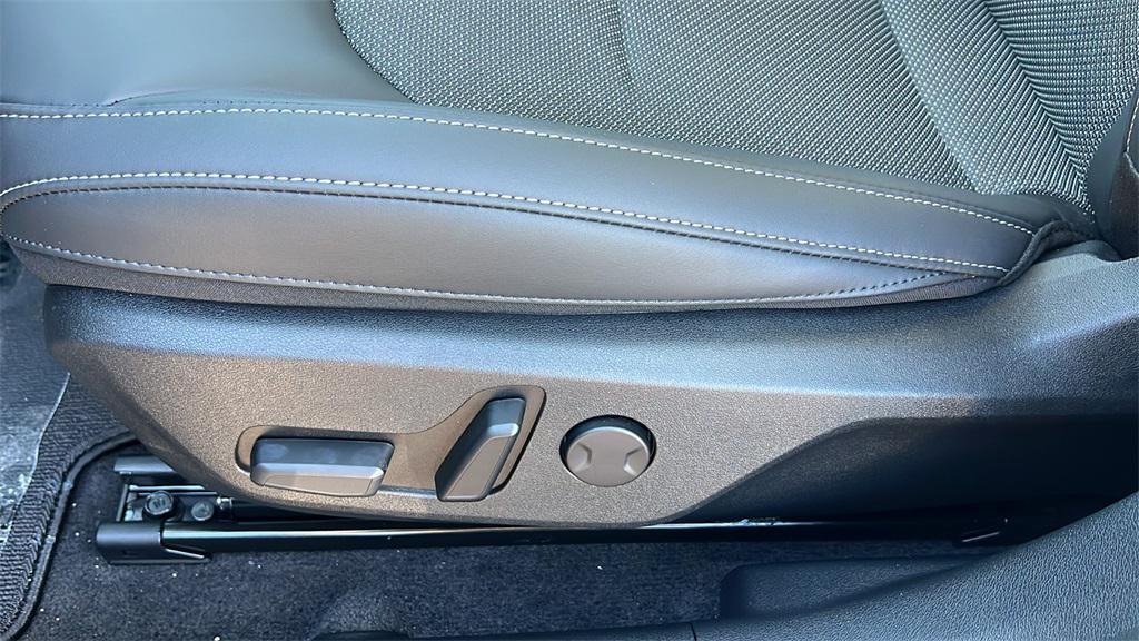 new 2025 Kia EV6 car, priced at $48,595