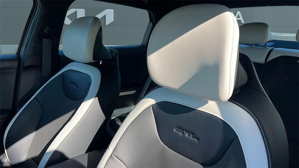 new 2025 Kia K4 car, priced at $28,385