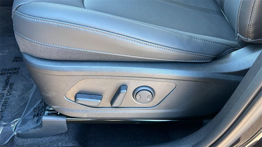 new 2026 Kia Sorento car, priced at $38,965