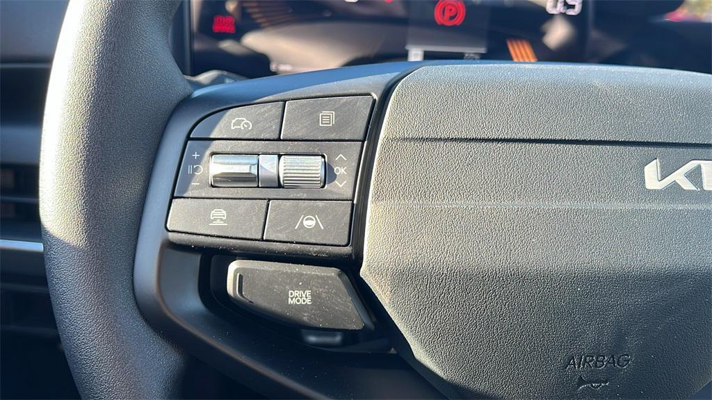 new 2025 Kia K4 car, priced at $24,580