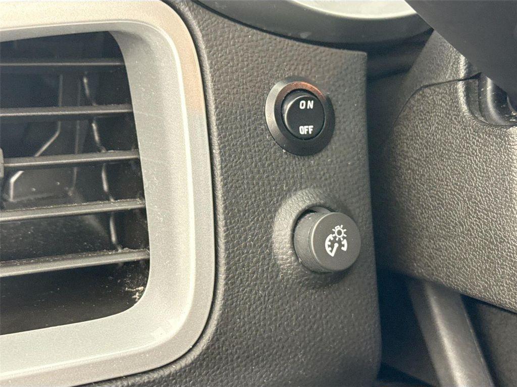 used 2015 Chevrolet Equinox car, priced at $13,500