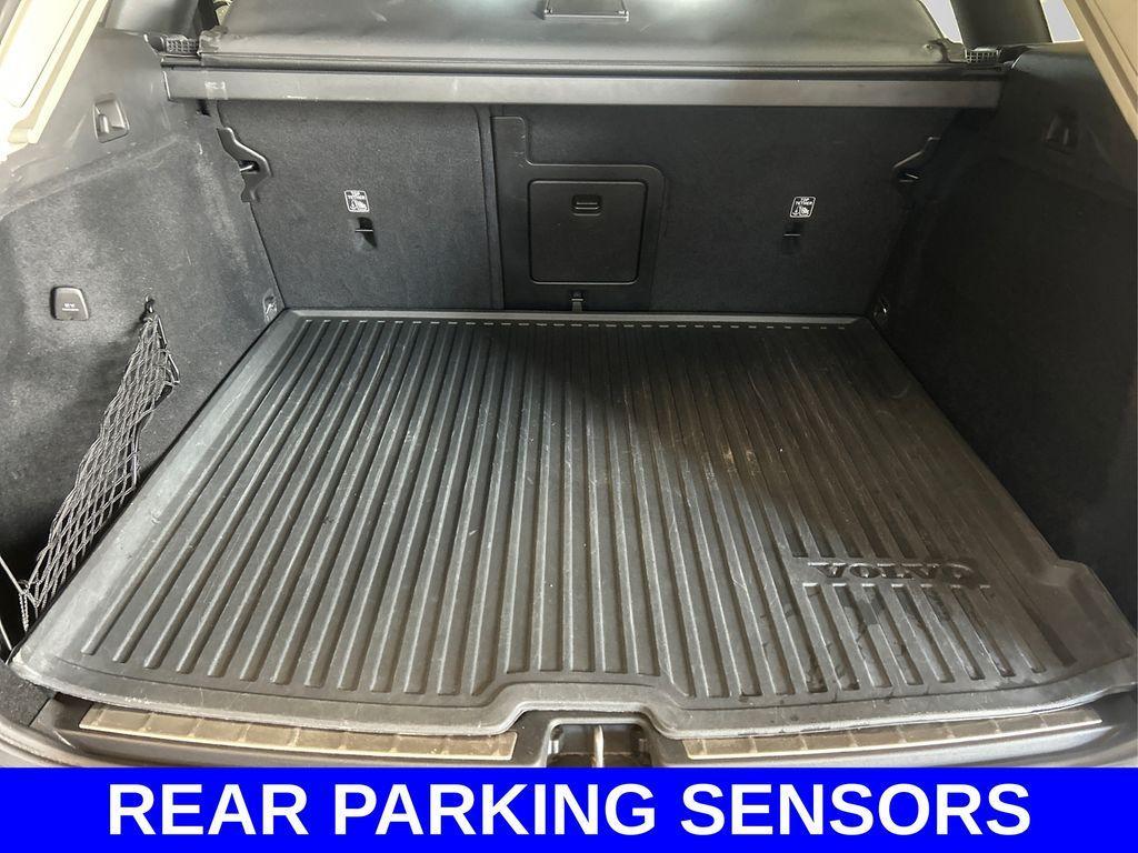 used 2020 Volvo XC60 car, priced at $18,250