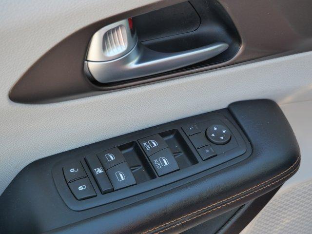 used 2017 Chrysler Pacifica car, priced at $9,490