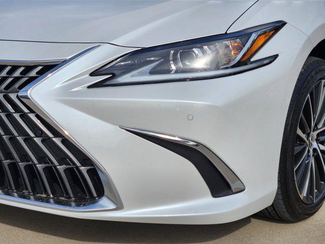 new 2025 Lexus ES 350 car, priced at $50,119