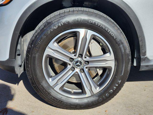 used 2020 Mercedes-Benz GLC 300 car, priced at $18,847