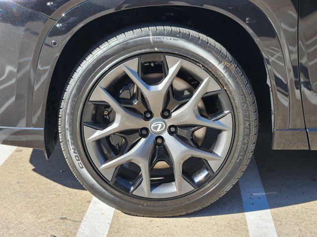 new 2026 Lexus TX 500h car, priced at $75,488