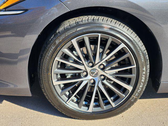 new 2025 Lexus ES 350 car, priced at $49,790