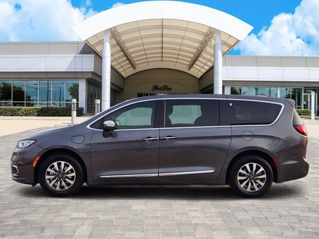 used 2022 Chrysler Pacifica Hybrid car, priced at $26,975