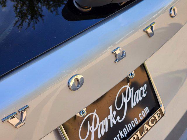 used 2020 Volvo XC90 car, priced at $27,975