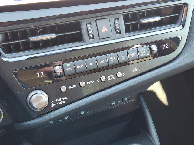 new 2025 Lexus ES 350 car, priced at $49,619