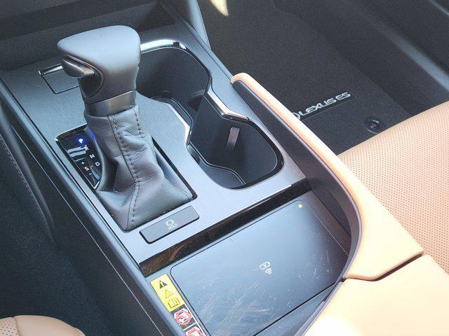 new 2025 Lexus ES 350 car, priced at $49,619