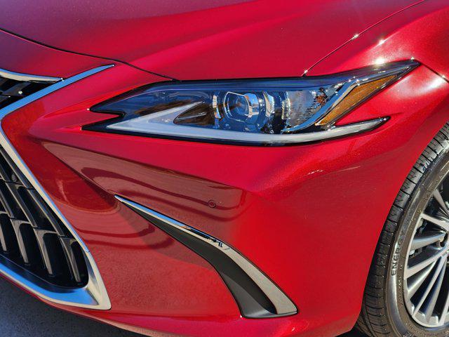 new 2025 Lexus ES 350 car, priced at $49,619