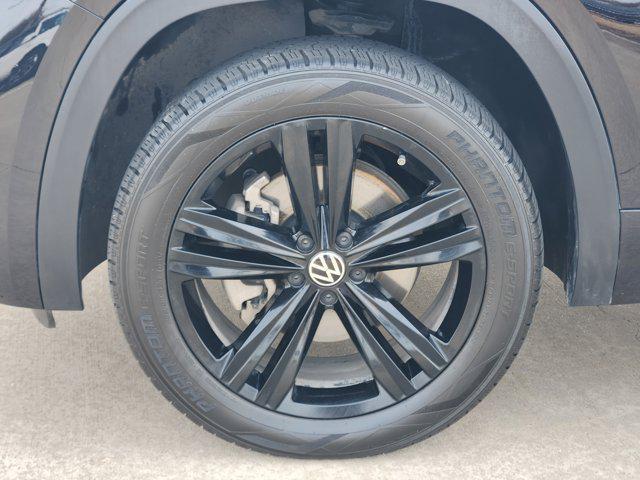 used 2023 Volkswagen Atlas car, priced at $29,975