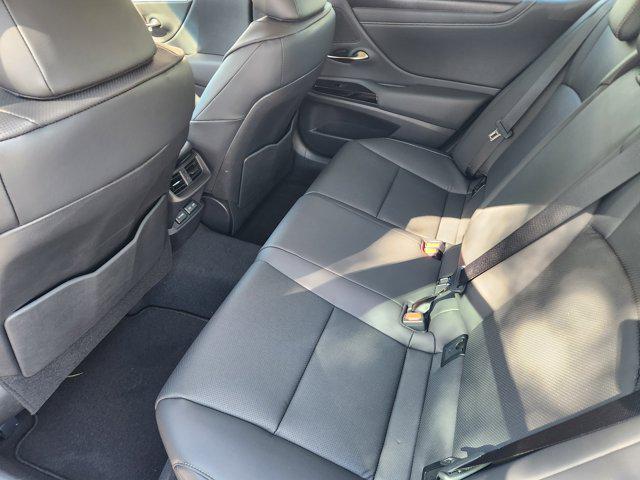 new 2025 Lexus ES 350 car, priced at $50,619