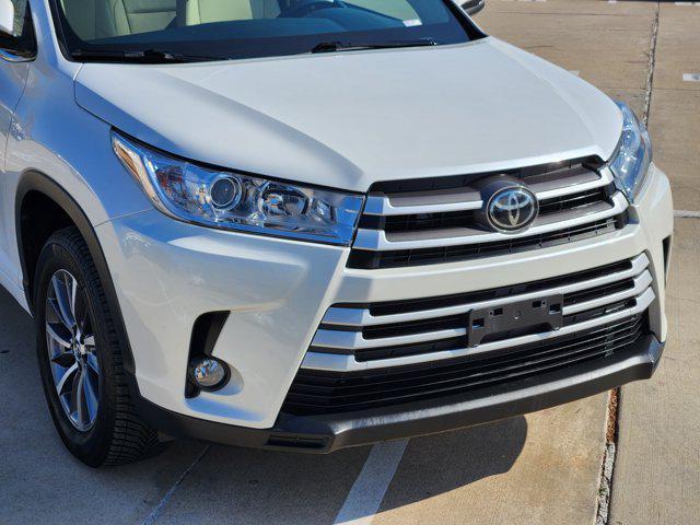 used 2018 Toyota Highlander car, priced at $21,775