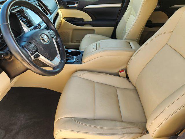 used 2018 Toyota Highlander car, priced at $21,775