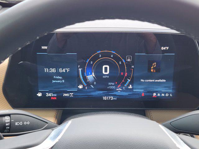 used 2025 Chevrolet Equinox car, priced at $28,989