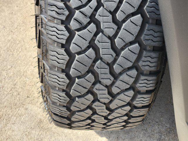 used 2025 Chevrolet Equinox car, priced at $28,989