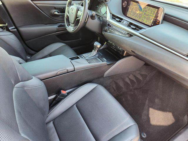 used 2020 Lexus ES 300h car, priced at $24,988