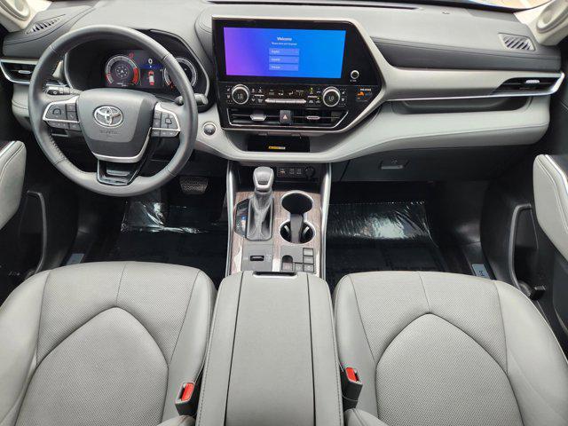 used 2024 Toyota Highlander car, priced at $42,975