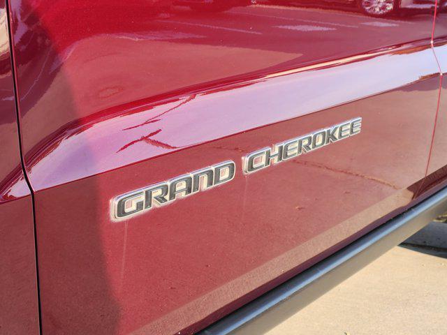 used 2017 Jeep Grand Cherokee car, priced at $15,868