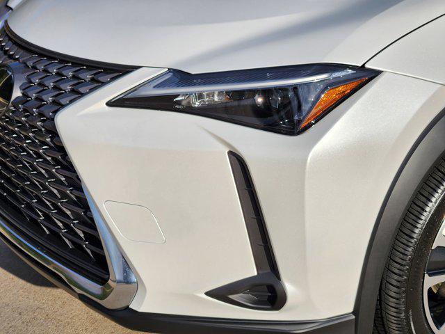 new 2025 Lexus UX 300h car, priced at $40,569