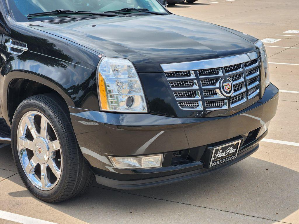used 2014 Cadillac Escalade car, priced at $16,669