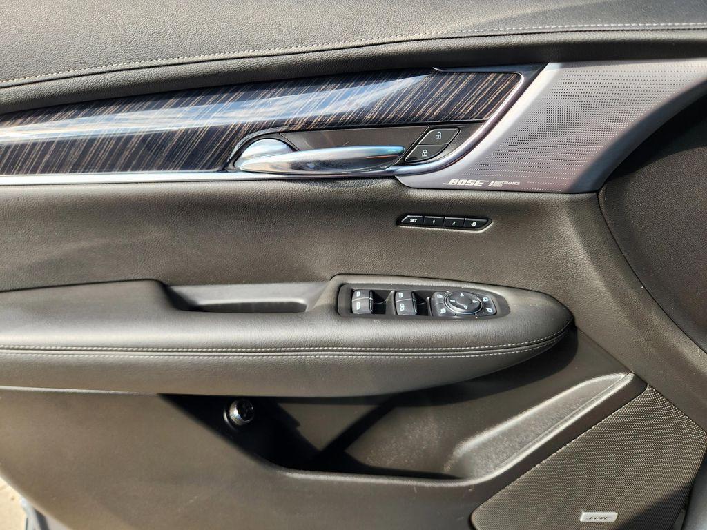 used 2021 Cadillac XT6 car, priced at $30,200