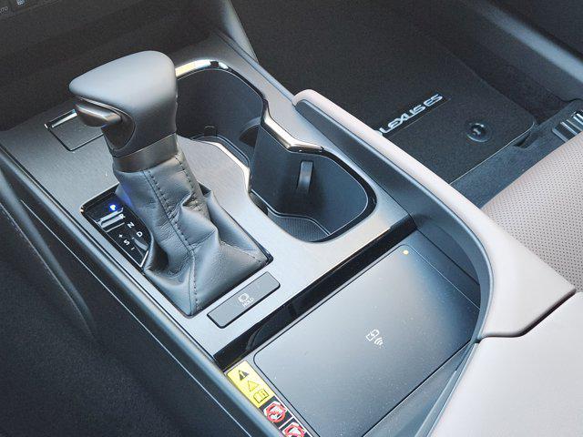 new 2025 Lexus ES 350 car, priced at $50,119